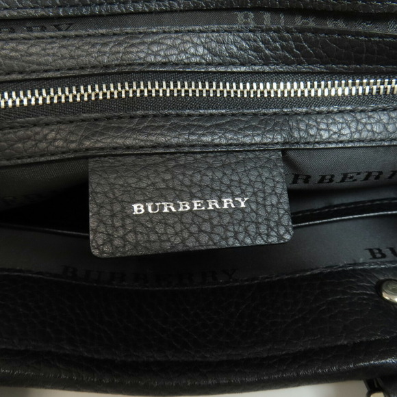 BURBERRY Nova Check Tote Bag in Nylon Material - Picture 6 of 11